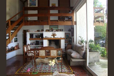 6_photo/94cfaabdcf.f1ebba836060b494-ATLAS-4837bbf7-f9c6-40ee-b88e-afdbcfb4241b.jpg de casa para alugar com 4 quartos, 350m² em Vila Santo Antônio, Cotia