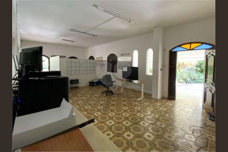 6_photo/94cfaabdd9.98cf39ec7952f033-ATLAS-194e0ff3-d0c3-481f-96f8-e3f45b9de496.jpg de casa à venda com 4 quartos, 550m² em Vila Santo Antônio, Cotia