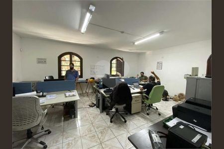 9_photo/94cfaabdd9.98cf39ec7952f033-ATLAS-1d382010-7c1e-4b08-9298-d4eec691a794.jpg de casa à venda com 4 quartos, 550m² em Vila Santo Antônio, Cotia