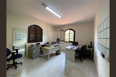 23_photo/94cfaabdd9.98cf39ec7952f033-ATLAS-8bb50e03-6039-490a-bb62-60d2ad48d5b9.jpg de casa à venda com 4 quartos, 550m² em Vila Santo Antônio, Cotia