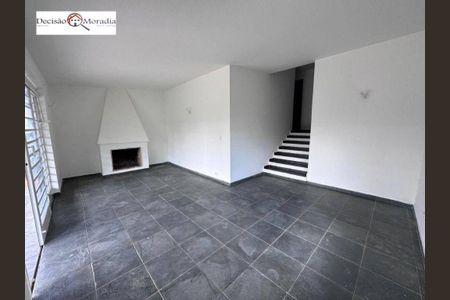 8_photo/94cfaabdf7.d21c6c95202bd175-ATLAS-aa9cfab6-fd12-4a5a-b7b8-69f1eef92fbe.jpg de casa à venda com 3 quartos, 301m² em Vila Santo Antônio, Cotia