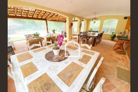 4_photo/94cfaabe51.2f15d505e37c7ac5-ATLAS-a0551dcd-b7f8-4fa5-834a-5e5a7282a47e.jpg de casa à venda com 3 quartos, 400m² em Vila Santo Antônio, Cotia