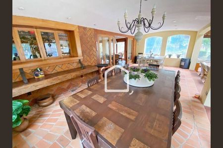 2_photo/94cfaabe51.2f15d505e37c7ac5-ATLAS-b1ca6b7c-00cf-4a8a-a807-053d6ca5fcbe.jpg de casa para alugar com 3 quartos, 400m² em Vila Santo Antônio, Cotia