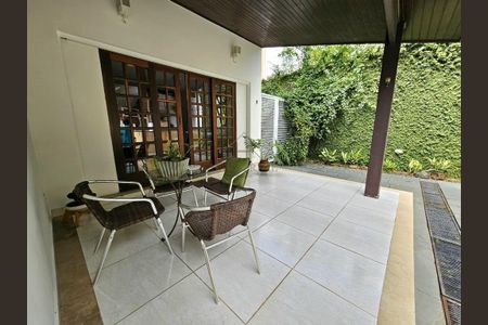 9_photo/94cfaabe6d.04a823dc9d4d949a-ATLAS-48f27800-5868-4a32-bd3d-3c72d2e547ad.jpg de casa para alugar com 3 quartos, 480m² em Vila Santo Antônio, Cotia