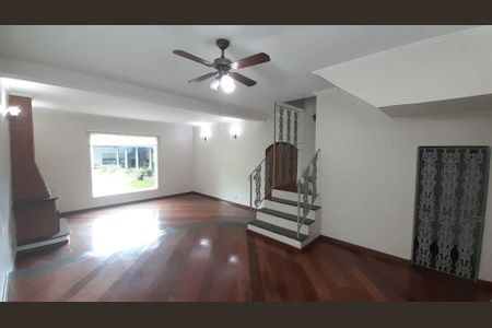 10_photo/94cfaabf13.98cf39ec7952f033-ATLAS-8c81ce2c-b409-4cbd-aa28-34764827c98e.jpg de casa à venda com 3 quartos, 322m² em Jardim da Gloria, Cotia