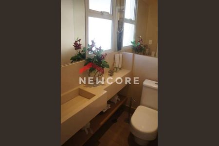 47_photo/94cfaabf31.93b8fa184532727f-ATLAS-9fc731bc-3312-40ea-94b7-eef9e43869ef.jpg de casa de condomínio à venda com 4 quartos, 212m² em Jardim da Gloria, Cotia