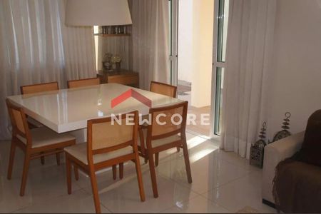 49_photo/94cfaabf31.93b8fa184532727f-ATLAS-cf82018c-056f-4de4-ab91-2f88d512752e.jpg de casa de condomínio à venda com 4 quartos, 212m² em Jardim da Gloria, Cotia