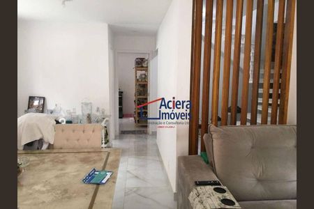 7_photo/94cfaabf41.1c13a64372d6ea67-ATLAS-da9e2437-de46-469b-ba59-3d113bfae7b8.jpg de casa à venda com 3 quartos, 212m² em Jardim da Gloria, Cotia