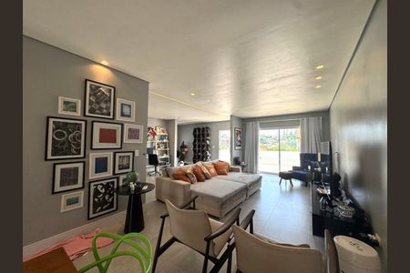 6_photo/94cfaabf6d.ceff8192393c33de-ATLAS-646013eb-1833-4e2d-b698-2229f943d07d.jpg de casa à venda com 5 quartos, 450m² em Jardim da Gloria, Cotia