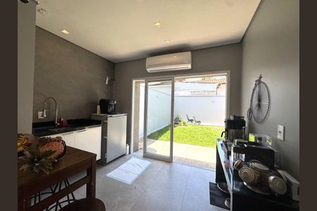 17_photo/94cfaabf6d.ceff8192393c33de-ATLAS-6efa2455-0980-44c8-a1f2-4fc97afb2e21.jpg de casa à venda com 5 quartos, 450m² em Jardim da Gloria, Cotia