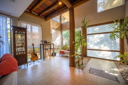 2_photo/94cfaabff7.e5b0f526cad1f31c-ATLAS-8b8d1150-4435-43bb-9c88-3d0b3d62edeb.jpg de casa de condomínio à venda com 4 quartos, 310m² em Jardim Passargada I, Cotia