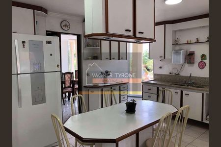 4_photo/94cfaabff9.dd63bef89a0f751f-ATLAS-0c4f3288-658b-4b59-812c-8209fb3cc802.jpg de casa de condomínio à venda com 4 quartos, 587m² em Jardim Passargada I, Cotia