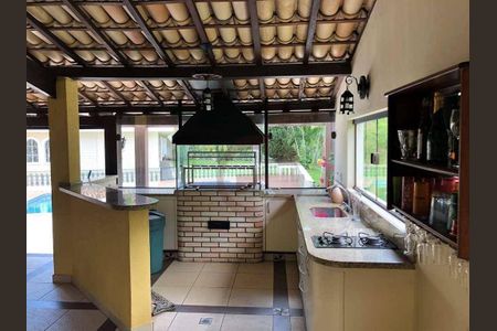 2_photo/94cfaabff9.dd63bef89a0f751f-ATLAS-1c61e15f-27b0-4800-89bc-b6873fa0330a.jpg de casa de condomínio à venda com 4 quartos, 587m² em Jardim Passargada I, Cotia