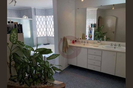 11_photo/94cfaabff9.dd63bef89a0f751f-ATLAS-6a0da2fe-9322-4d2e-9c37-64ba9424b56d.jpg de casa de condomínio à venda com 4 quartos, 587m² em Jardim Passargada I, Cotia