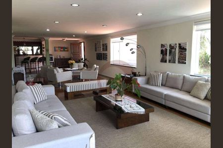 7_photo/94cfaabff9.dd63bef89a0f751f-ATLAS-cc72a693-3a3d-4003-a3fe-81f38eb0e10c.jpg de casa de condomínio à venda com 4 quartos, 587m² em Jardim Passargada I, Cotia