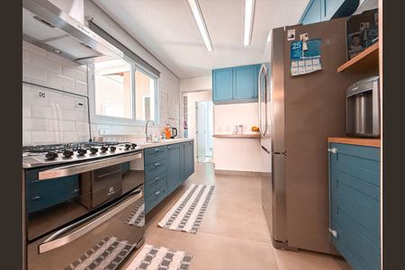 8_photo/94cfaac611.b64b3b150cb81c45-ATLAS-cab075f8-d9a5-45db-a1b7-16c8830271a3.jpg de casa de condomínio à venda com 3 quartos, 245m² em Jardim Barbacena, Cotia