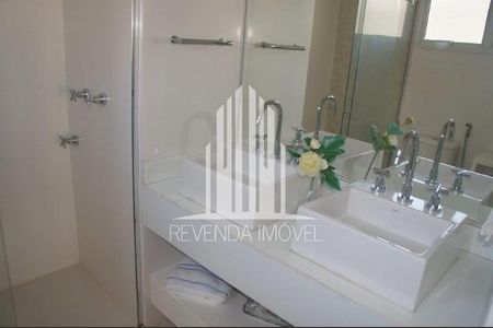 12_photo/94cfaac611.f742e0a825442cf0-ATLAS-c8601ca8-1f03-48be-aaf4-3a901bbf338c.jpg de casa à venda com 2 quartos, 208m² em Jardim Barbacena, Cotia