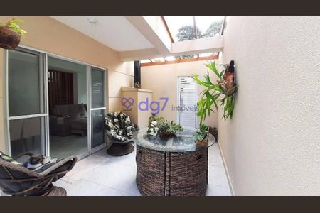 7_photo/94cfaac61b.eb3ddc790099502b-ATLAS-3b7dd0e5-c8d5-4258-8ace-5d2880f894c7.jpg de casa à venda com 4 quartos, 173m² em Jardim da Gloria, Cotia