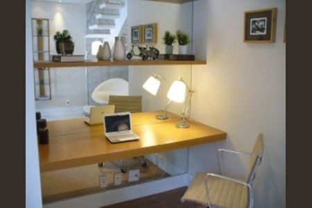 11_photo/94cfaac61b.f0ecc906b832f777-ATLAS-1fc800df-5fd4-4083-a852-ed1ce77e62be.jpg de casa de condomínio à venda com 0 quarto, 106m² em Jardim da Gloria, Cotia