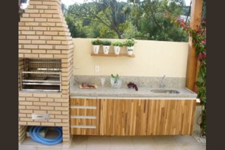 5_photo/94cfaac61b.f0ecc906b832f777-ATLAS-2891a62b-fb98-44dc-8f00-b00ed1d2a168.jpg de casa de condomínio à venda com 0 quarto, 106m² em Jardim da Gloria, Cotia