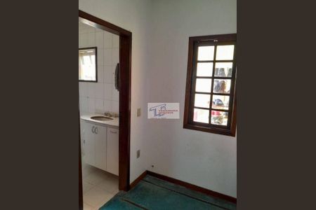 17_photo/94cfaac6d1.24a317c22631bef5-ATLAS-d890129c-71d2-4ab8-90a2-d3a60485dea9.jpg de casa à venda com 3 quartos, 201m² em Jardim da Gloria, Cotia