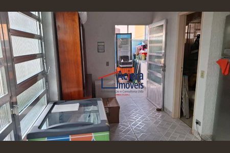 4_photo/94cfaac703.98cf39ec7952f033-ATLAS-2cadc8ee-1a22-4a67-8dfd-f7d35676efce.jpg de casa à venda com 2 quartos, 141m² em Jardim da Gloria, Cotia