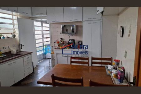 7_photo/94cfaac703.98cf39ec7952f033-ATLAS-d8862d9e-9f44-4946-b047-9e498cf399ce.jpg de casa à venda com 2 quartos, 141m² em Jardim da Gloria, Cotia