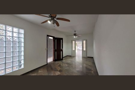 8_photo/94cfaac72d.ceff8192393c33de-ATLAS-3dc3953e-bcab-4516-bdec-867394e8ea0f.jpg de casa à venda com 3 quartos, 164m² em Jardim da Gloria, Cotia