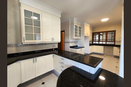 3_photo/94cfaac77b.5b63f18bcccc212e-ATLAS-1d4c6c39-648e-4bc3-956a-5dff28265012.jpg de casa à venda com 3 quartos, 625m² em Jardim da Gloria, Cotia