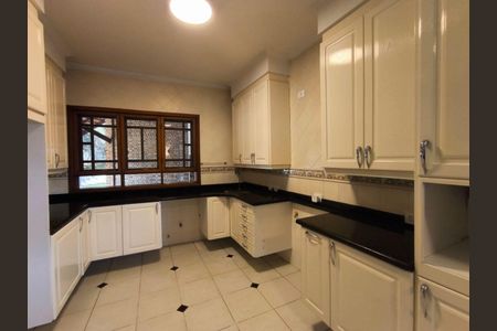 14_photo/94cfaac77b.5b63f18bcccc212e-ATLAS-bf1e9df6-fb41-4b2b-8be4-e4131cbd5557.jpg de casa à venda com 3 quartos, 625m² em Jardim da Gloria, Cotia