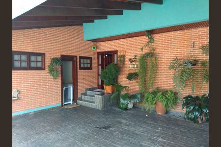 6_photo/94cfaac7a9.d7b7135cffaafe0a-ATLAS-0b99dcb3-0227-491d-8d94-af10b9d21d60.jpg de casa de condomínio à venda com 5 quartos, 356m² em Jardim da Gloria, Cotia