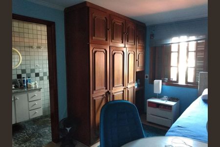 12_photo/94cfaac7a9.d7b7135cffaafe0a-ATLAS-7982e6bb-d2b4-426f-a1b7-e7e6435f9d54.jpg de casa de condomínio à venda com 5 quartos, 356m² em Jardim da Gloria, Cotia