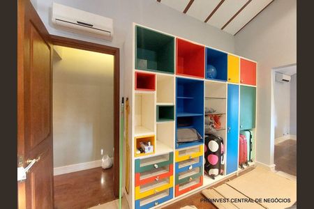 8_photo/94cfaac81d.26dc6cb80f3e86b0-ATLAS-81d6c0a4-8d71-46d5-ba4e-600c3a9020af.jpg de casa de condomínio à venda com 4 quartos, 1000m² em Jardim Barbacena, Cotia