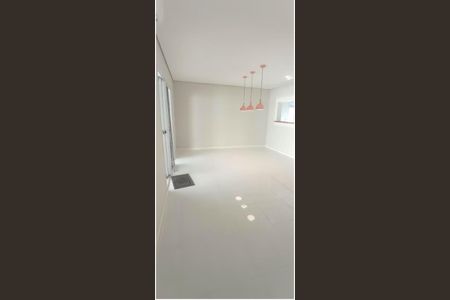 3_photo/94cfaac853.3fb6a6d23b4be51c-ATLAS-1915bfd4-4151-4e7d-92e3-30790791445c.jpg de casa de condomínio para alugar com 6 quartos, 215m² em Jardim Barbacena, Cotia