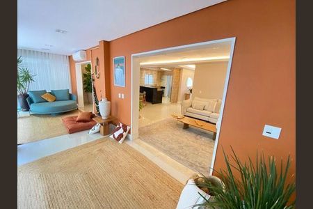 16_photo/94cfaac853.3fb6a6d23b4be51c-ATLAS-4b94642a-bc57-4092-ac30-5cd2e8c19509.jpg de casa de condomínio à venda com 6 quartos, 215m² em Jardim Barbacena, Cotia