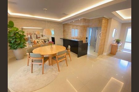 6_photo/94cfaac853.3fb6a6d23b4be51c-ATLAS-4e0eb51f-b7ac-4cd6-9a20-171fc92b6852.jpg de casa de condomínio à venda com 6 quartos, 215m² em Jardim Barbacena, Cotia