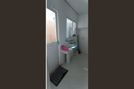 8_photo/94cfaac853.3fb6a6d23b4be51c-ATLAS-610e6d02-9af5-4d15-b802-5b5bcd27b0d8.jpg de casa de condomínio para alugar com 6 quartos, 215m² em Jardim Barbacena, Cotia