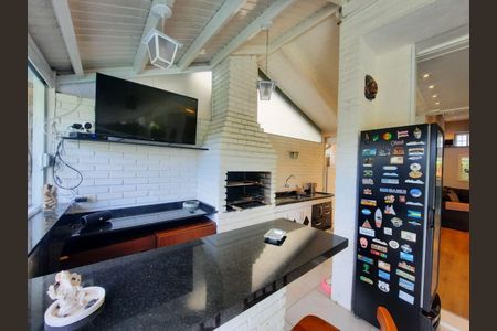 57_photo/94cfaac8d1.d04182695a4b1314-ATLAS-2b20b20d-c99f-43c6-91bc-b114a5b7a07c.jpg de casa de condomínio à venda com 4 quartos, 257m² em Jardim Barbacena, Cotia