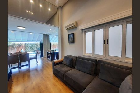 17_photo/94cfaac8d1.d04182695a4b1314-ATLAS-ba2829cf-d58c-42ab-a490-e105b30a560b.jpg de casa de condomínio à venda com 4 quartos, 257m² em Jardim Barbacena, Cotia