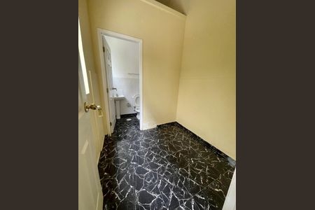 6_photo/94cfaac8d1.d04182695a4b1314-ATLAS-d11fe4b9-125d-40a3-8fab-4b154b8c4aa2.jpg de casa para alugar com 4 quartos, 50m² em Jardim Barbacena, Cotia