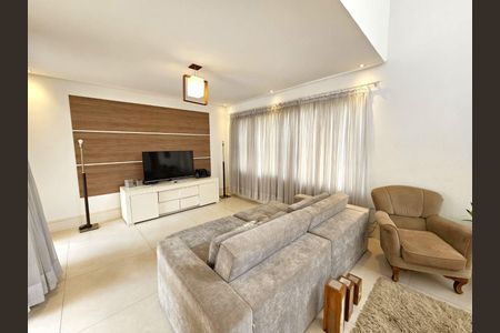 9_photo/94cfaac92d.7ab1dcad10c9c6f6-ATLAS-6a944a5a-3a8d-4ee7-8523-35819e480eef.jpg de casa à venda com 4 quartos, 367m² em Horizontal Park, Cotia