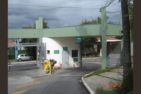 2_photo/94cfaac97f.cc80a849dbb3670d-ATLAS-5608c959-54ab-42d3-a36d-52409fcec4fd.jpg de casa à venda com 3 quartos, 380m² em Jardim Barbacena, Cotia