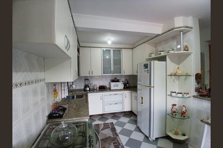 9_photo/94cfaac985.3c20d05746a6d1b7-ATLAS-0a7e6981-03be-46ab-b6fc-e402b39facf9.jpg de casa à venda com 3 quartos, 300m² em Horizontal Park, Cotia