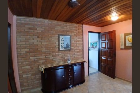 7_photo/94cfaac985.3c20d05746a6d1b7-ATLAS-fa15b8a7-4dfc-4031-9bf9-6f10f21b1e8b.jpg de casa à venda com 3 quartos, 300m² em Horizontal Park, Cotia