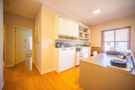 29_photo/94cfaac9c9.fb2e7a60a8bfd920-ATLAS-478bd703-0092-4265-9373-2cd3a9fcbdaa.jpg de casa de condomínio à venda com 4 quartos, 408m² em Jardim Barbacena, Cotia