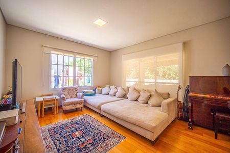 7_photo/94cfaac9c9.fb2e7a60a8bfd920-ATLAS-81c362b6-bc79-4f6d-86e5-ae9dbc567357.jpg de casa de condomínio à venda com 4 quartos, 408m² em Jardim Barbacena, Cotia