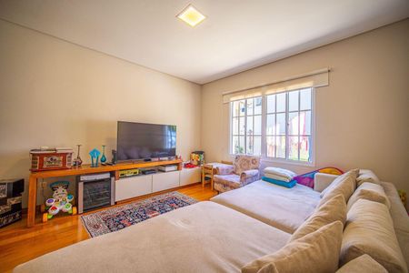 9_photo/94cfaac9c9.fb2e7a60a8bfd920-ATLAS-e192e4b9-5288-40d3-9bd9-656b89bbb700.jpg de casa de condomínio à venda com 4 quartos, 408m² em Jardim Barbacena, Cotia