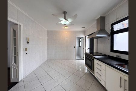 17_photo/94cfaac9f3.08f922be3a726ba4-ATLAS-c2aa9ef1-5fea-4a1e-ae8c-d561eb4f2789.jpg de casa à venda com 3 quartos, 214m² em Horizontal Park, Cotia