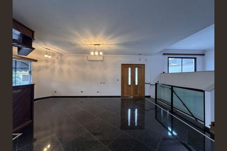 10_photo/94cfaac9f3.08f922be3a726ba4-ATLAS-e3d7eec8-2b08-482f-9185-c4960aa1a09f.jpg de casa à venda com 3 quartos, 214m² em Horizontal Park, Cotia