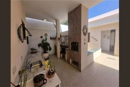 5_photo/94cfaaca0d.ac59da683d20aab1-ATLAS-d0da28b7-0c1c-4b7f-9bdd-af7aad268cae.jpg de casa à venda com 2 quartos, 203m² em Horizontal Park, Cotia